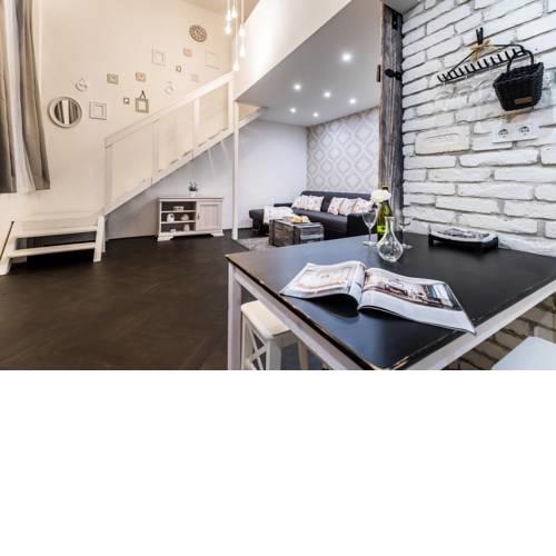 BpR Vintage Garden Apartment with Terrace