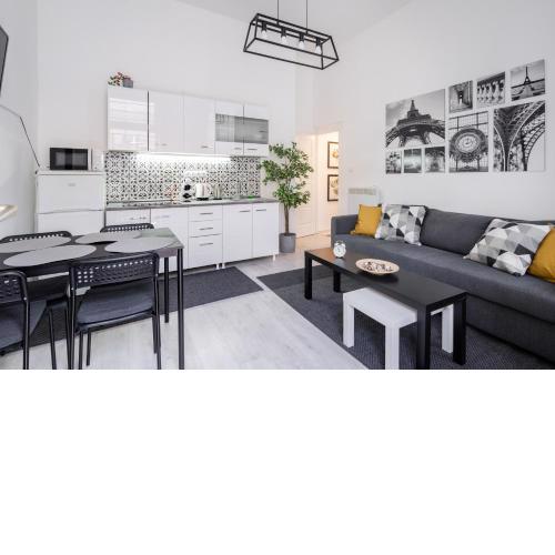 BpR White Peony - 2 BDR Central Home