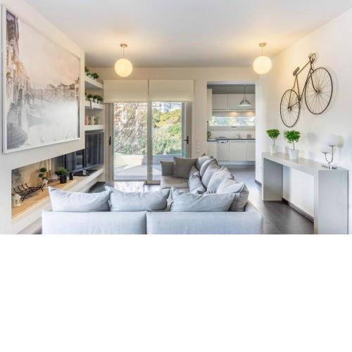 Brand-new apartment in Glifada