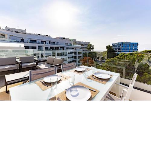 Brand new apartment with pool and SEA VIEW in Marbella