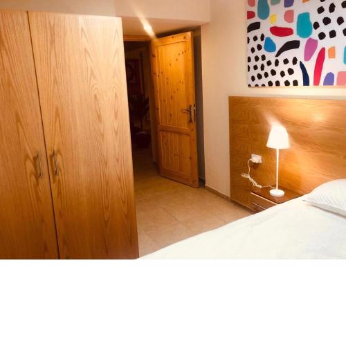 Brand new modern 2 bedroom apartment with garden.