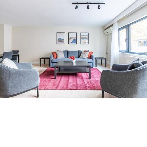 Brand New Modern Prime 2bd1bath Cozy Home! #244
