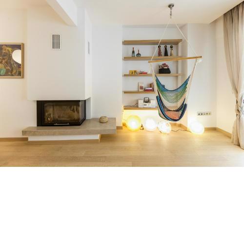 Brand new stylish 3 bdrm apartment with terrace
