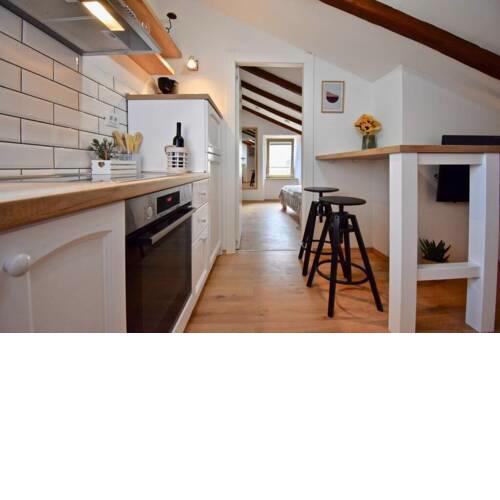 Brand New Top Centre Apartment