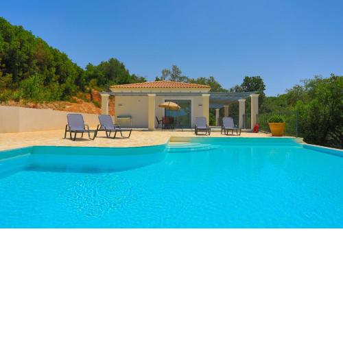 Brand New Villa Loki with Large infinity pool WiFi and Sea Views