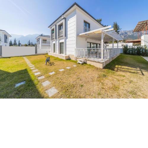 Brand New Villa with Full Amenities