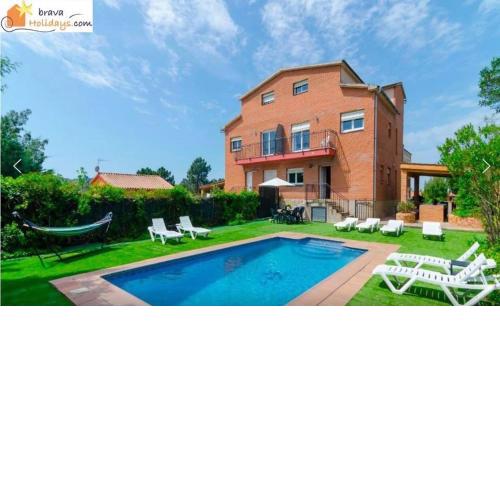 Bravaholidays-Lloret Park