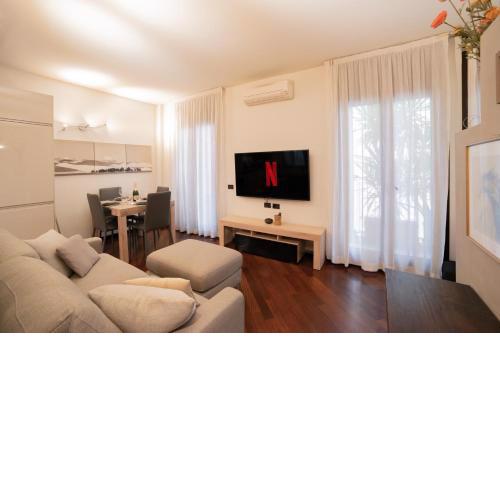 Brera-Centro, Stylish and Central New Apartment