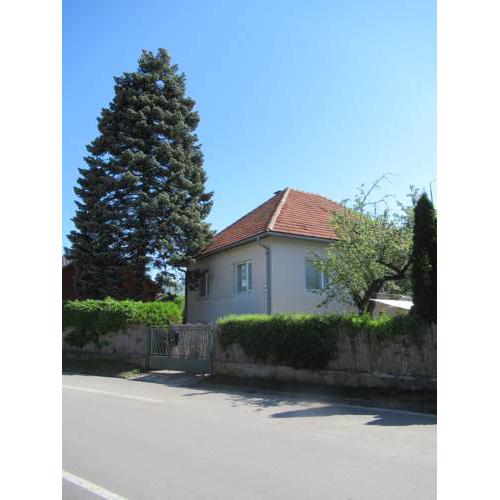 Brezko Garden House
