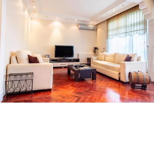 Bright and Central Flat in Kadikoy with Balcony