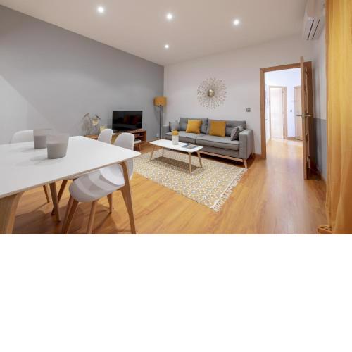 Bright and comfortable- 2 bedrooms 1 bathroom- Cruz - MintyStay- Sol
