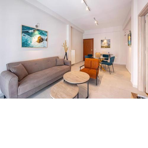 Bright and cozy 2bdr apartment close to Acropolis