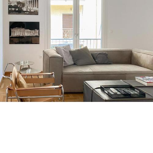 Bright and roomy apartment, in the heart of Athens