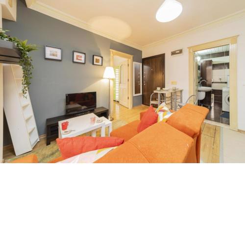 Bright and Stylish Apartment in Muratpasa Center