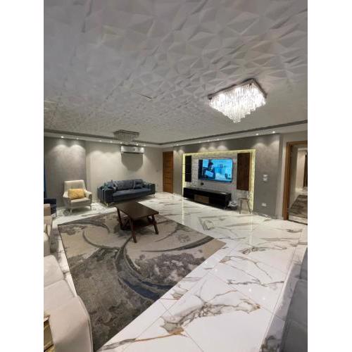 Bright apartment ( شقة واسعة من 3 غرف )