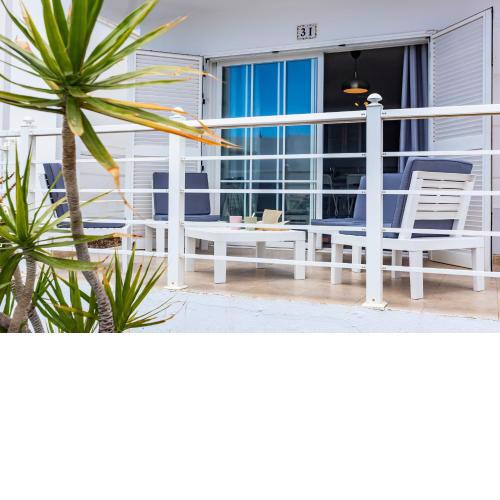Bright apartment 5 minutes walking from the beach