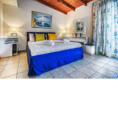 Bright apartment in Glyfada close to the sea