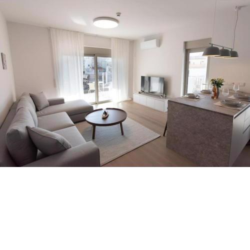 Bright apartment in the New building (FORM_F1)