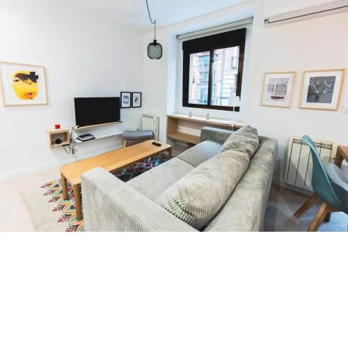 Bright Centric Studio in La Latina