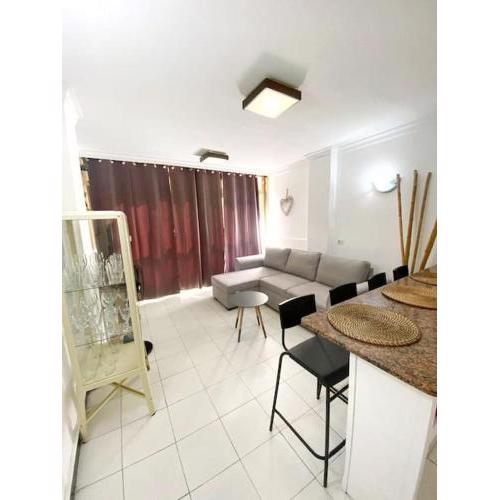Bright & Comfortable Beach Flat