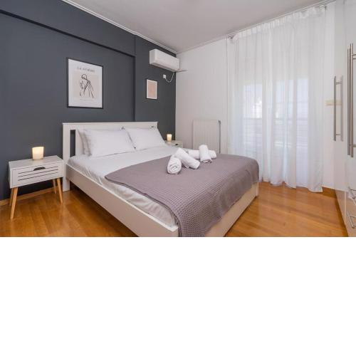 Bright & Elegant 2BD Apt w/ View