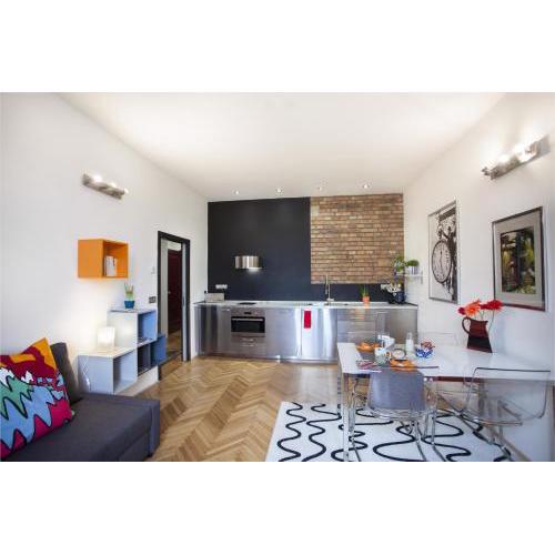 Bright flat near city center