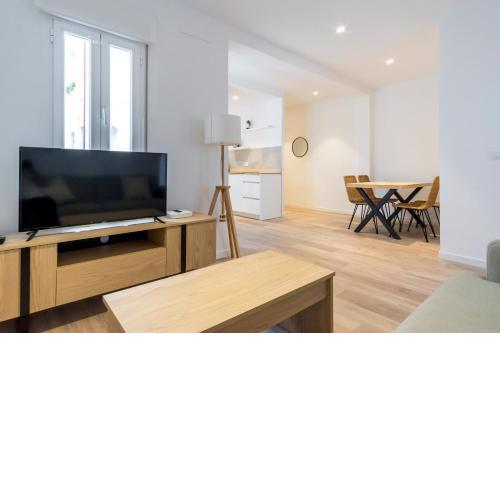 Bright Modern - 2Bedrooms 1Bathroom - Delicias