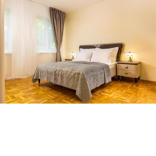 Bright Plovdiv Escape: Modern & Cozy 1BD Apartment