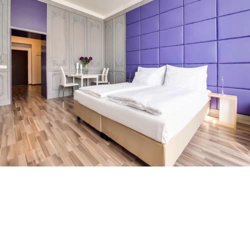 Bright Prague Castle Apartments