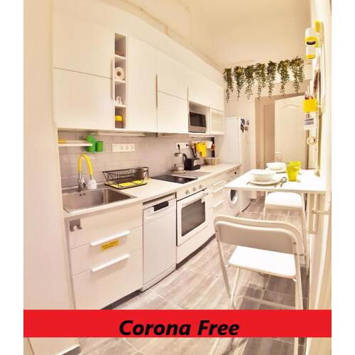 Bright Side Apartment