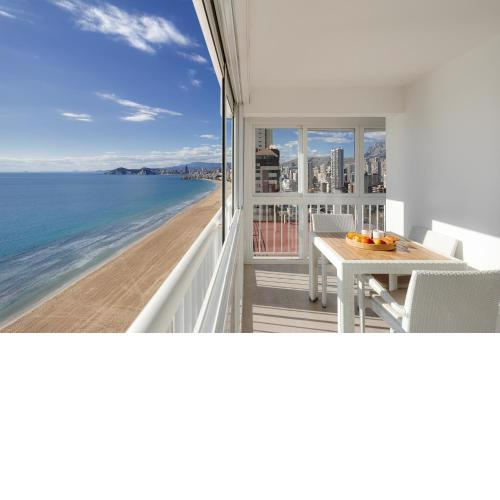 Brilliant Panoramic Front line apartment Veracruz Levante