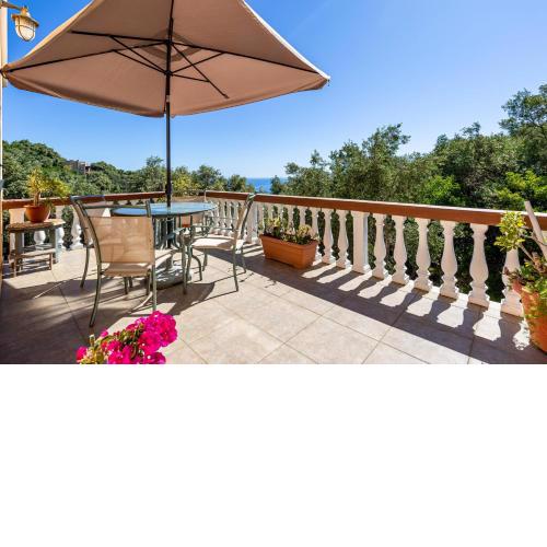 Britts House Pentati