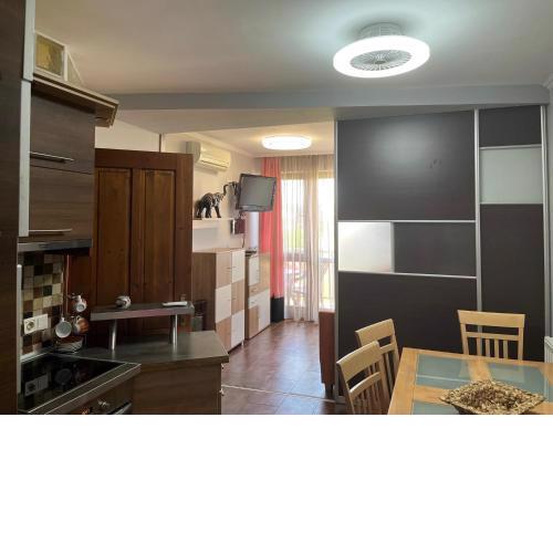 Brookforest Family Apartman