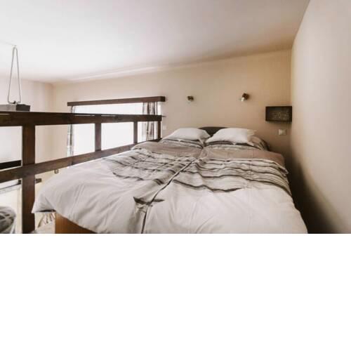 Buda Castle Loft Studio very close to Chain Bridge