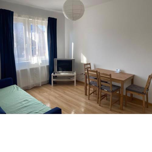 Budapest Airport-Vecsés Trainstation Apartman K7