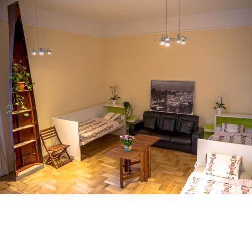 Budapest Chinese Guesthouse