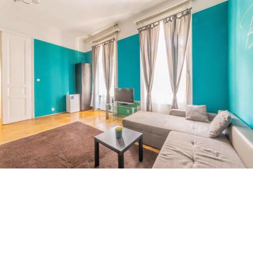 Budapest Silhouette Rooms