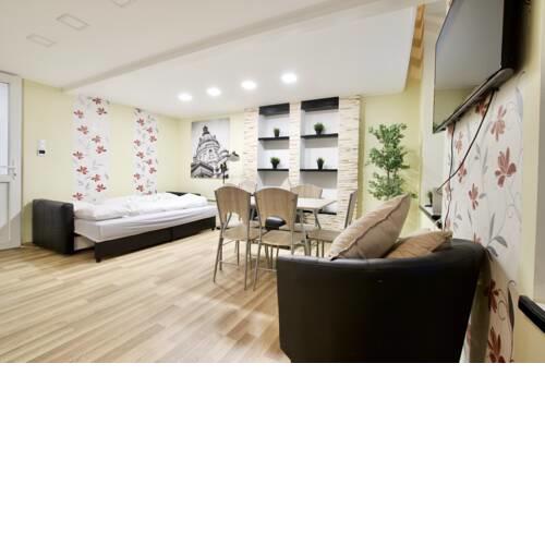Budget Apartment by Hi5 - Zoltan street