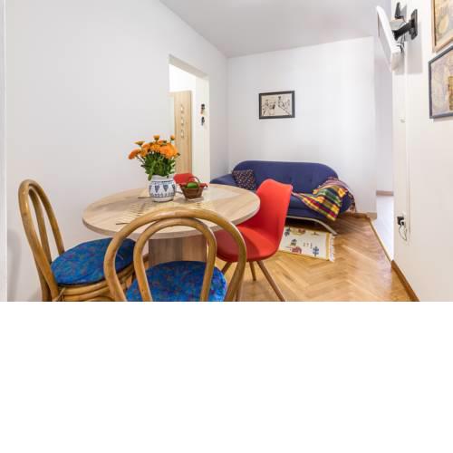 BUDGET FRIENDLY| 2 BD | CLOSE TO BEACH