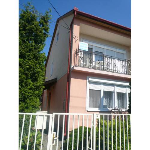 Bujdosó Apartmanok