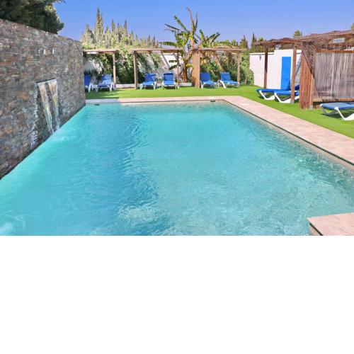 Bungalow La Roa II con piscina compartida y privada