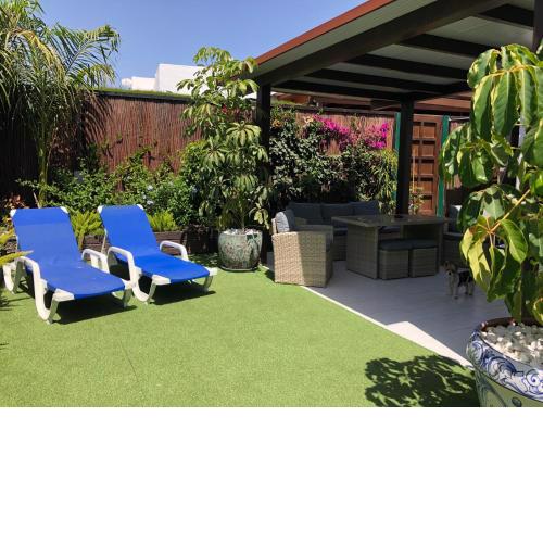 Bungalow Portos with amazing privet garden