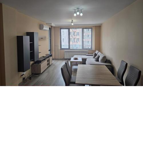Business and Leisure apartment in Mladost 2, Апартамент за бизнес и отдих в Младост 2