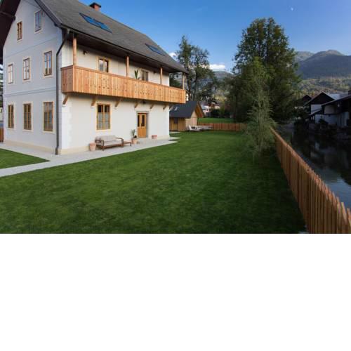 Butterfly Lodge