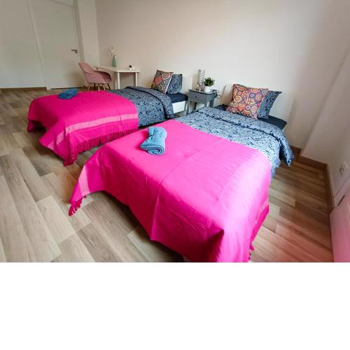 By La Boqueria Rooms