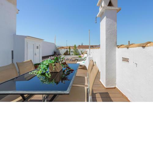 C20 - Adorable Apartment in the Center with Sun Terrace
