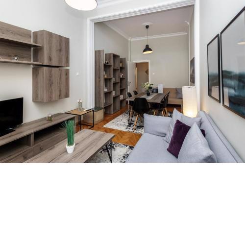 C.4 Red Rose #colony_central_apartment