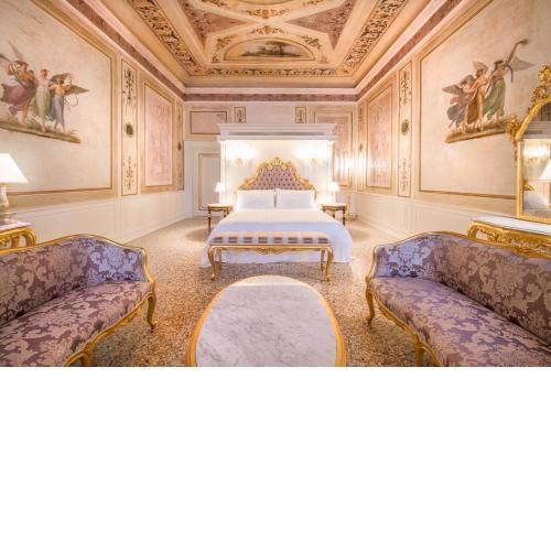 Ca' Bonfadini Historic Experience