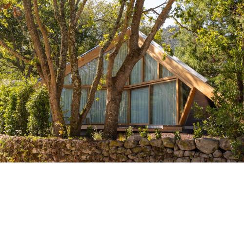 Cabañas de Xarás, Mimosa