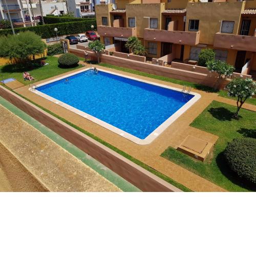 Cabo Roig, Orihuela costa, Apartamento de tres dormitorios con piscina, Gestionado Por Elvira Home